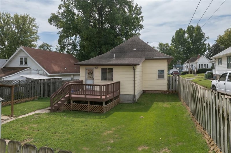 1007 Randolph St, St Joseph, MO 64505