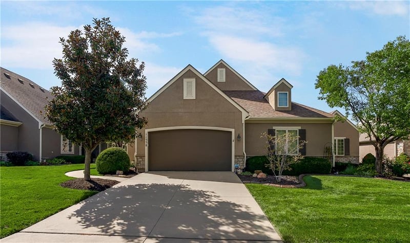 11558 Deer Run St S, Olathe, KS 66061