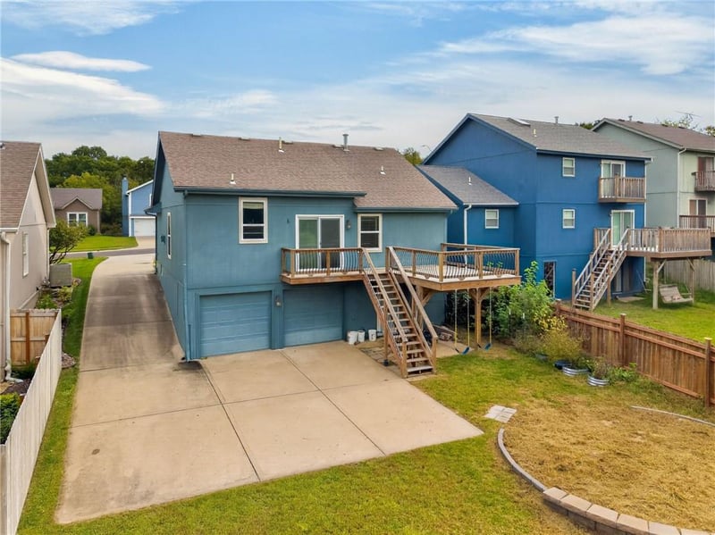 929 NW 63rd St, Kansas City, MO 64118