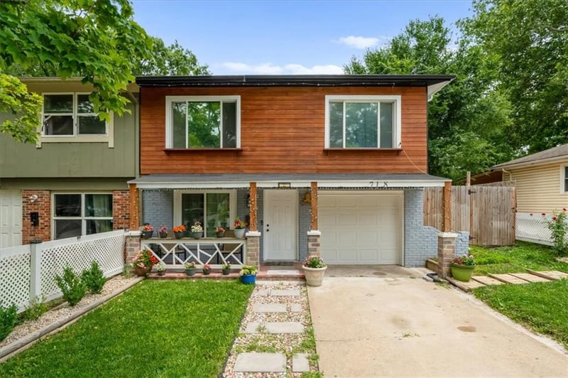 718 S Stevenson St, Olathe, KS 66061