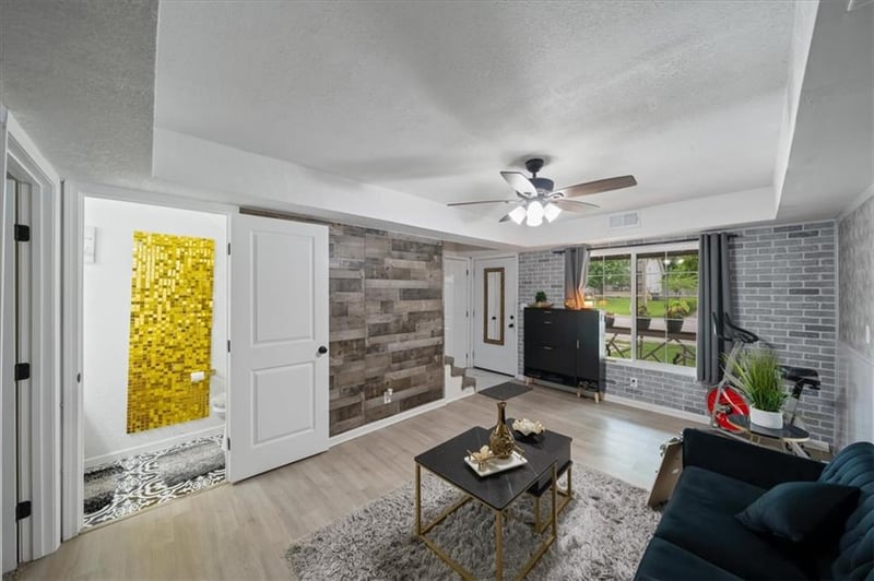 718 S Stevenson St, Olathe, KS 66061