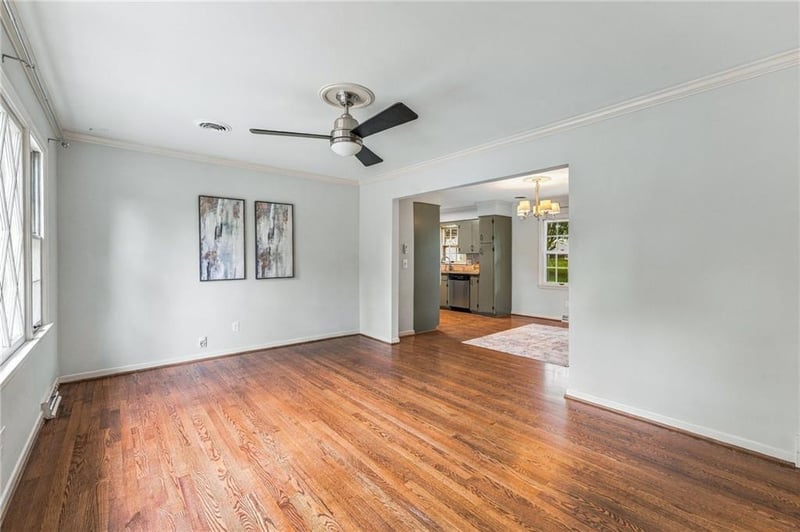 8116 W 92nd St, Overland Park, KS 66212