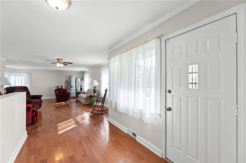 945 S Sycamore St, Ottawa, KS 66067
