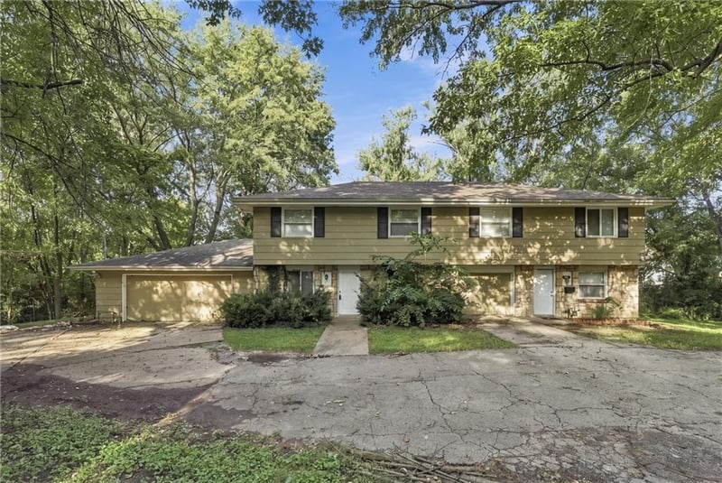 1010-1012 S Osage St, Independence, MO 64050