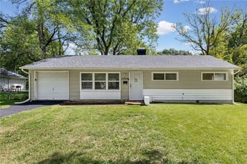 11305 Crystal Ave, Kansas City, MO 64134