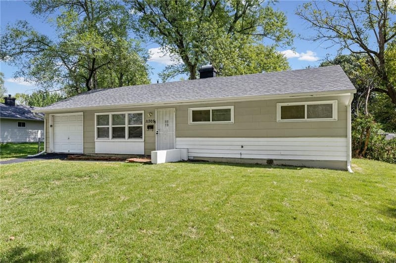11305 Crystal Ave, Kansas City, MO 64134