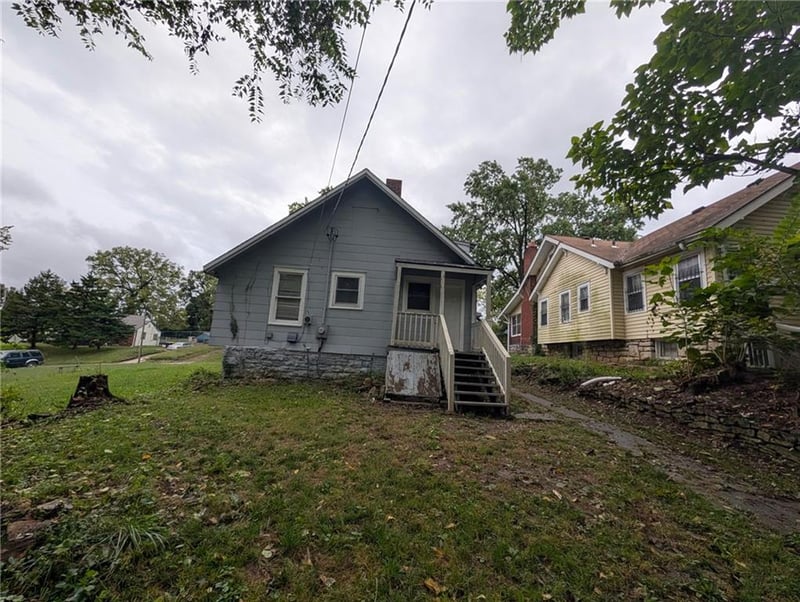 4916 Park Ave, Kansas City, MO 64130