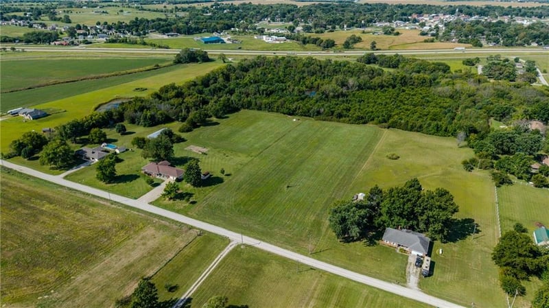 Little Rd, Garden City, MO 64747