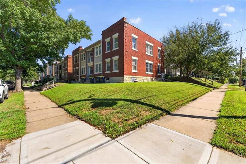 203 N Mersington Ave, Kansas City, MO 64123