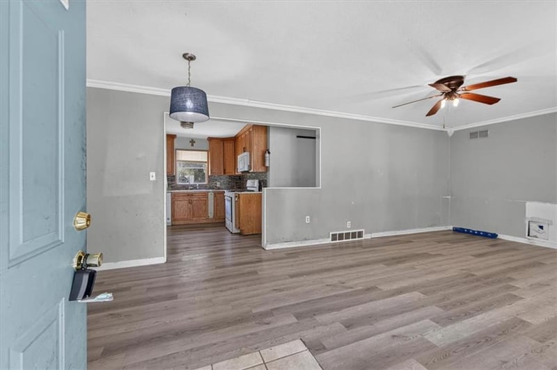 108 N Grant Ave, Knob Noster, MO 65336