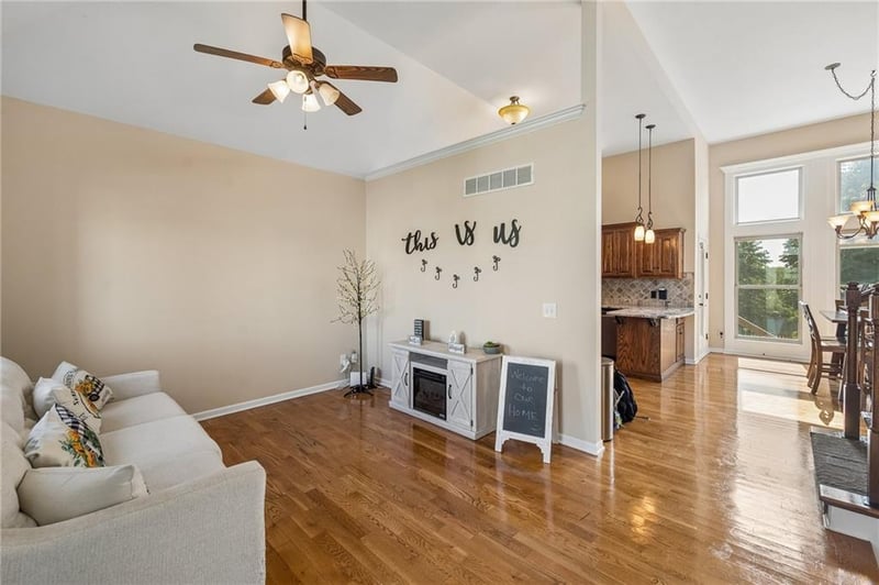 11119 N Madison Ave, Kansas City, MO 64155