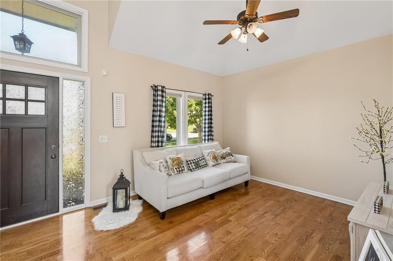 11119 N Madison Ave, Kansas City, MO 64155