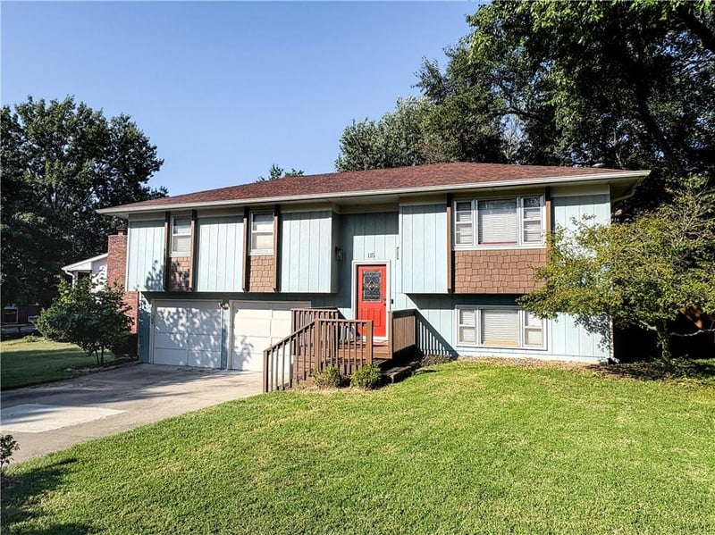 115 Fairview Ave, Warrensburg, MO 64093