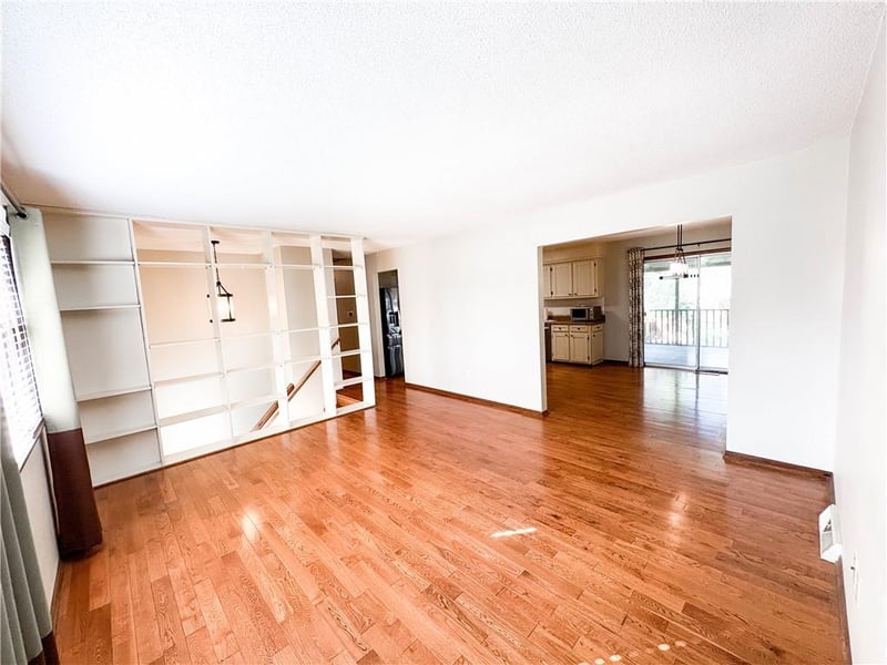 115 Fairview Ave, Warrensburg, MO 64093