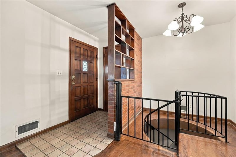 4814 Arlington Ave, Kansas City, MO 64133