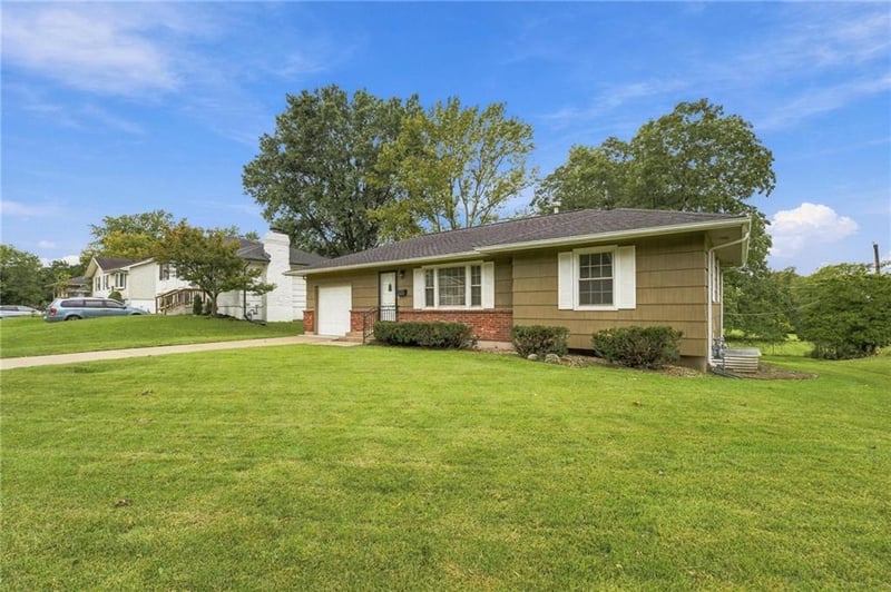 4814 Arlington Ave, Kansas City, MO 64133