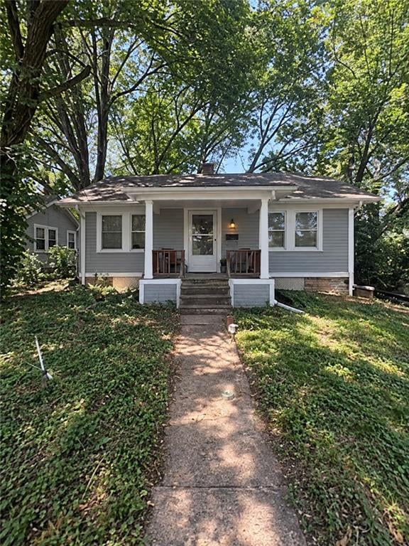 6104 Tracy Ave, Kansas City, MO 64110