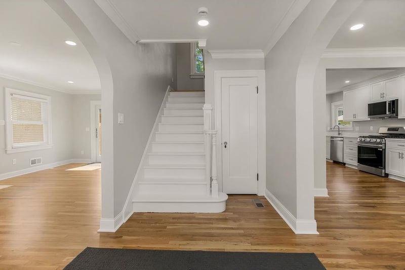 809 W Gregory Blvd, Kansas City, MO 64114