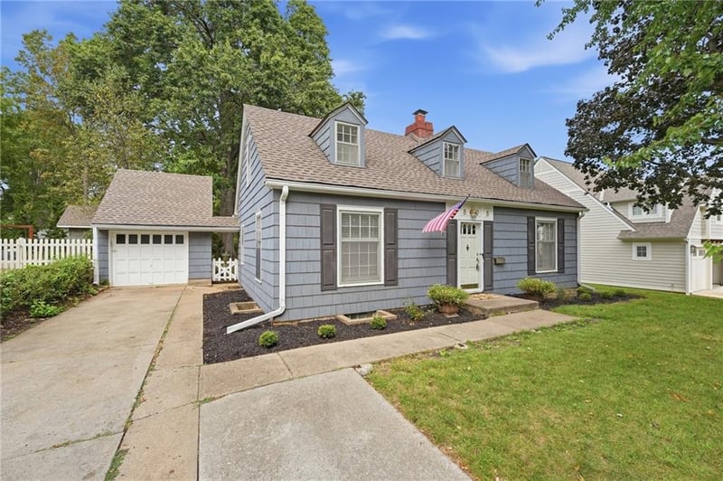 2808 W 51st Ter, Westwood, KS 66205