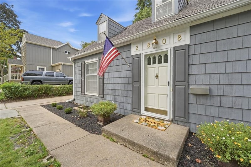 2808 W 51st Ter, Westwood, KS 66205
