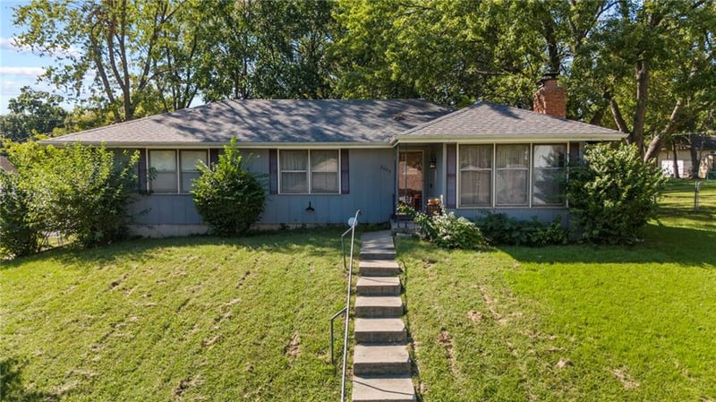 2608 S 16th Ter, Leavenworth, KS 66048