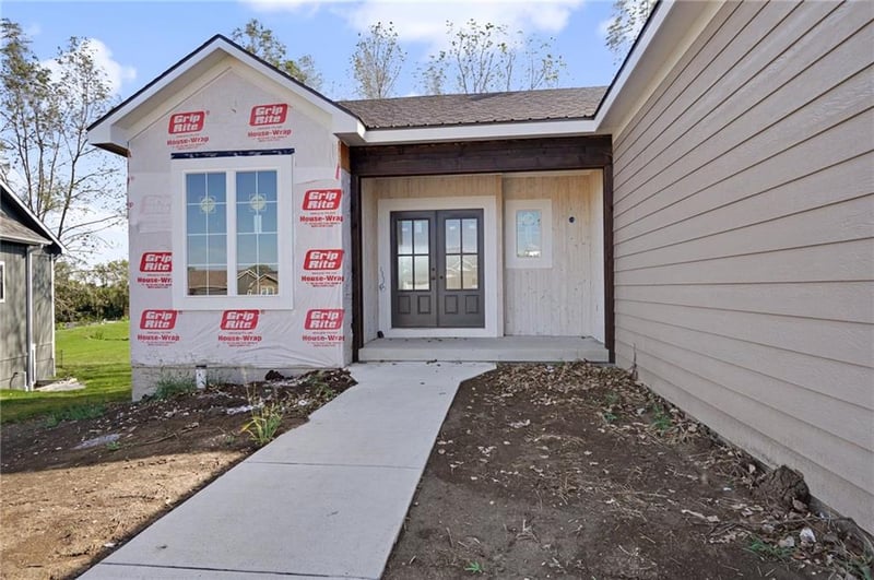 1146 Bluestem Cir, Baldwin City, KS 66006