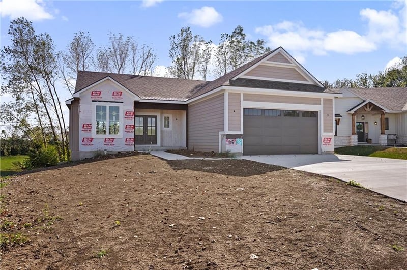 1146 Bluestem Cir, Baldwin City, KS 66006