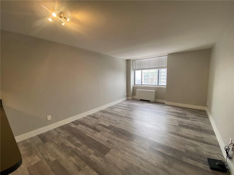 600 E 8th St #7G, Kansas City, MO 64106