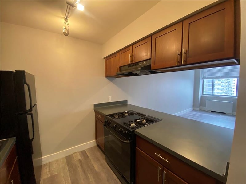 600 E 8th St #7G, Kansas City, MO 64106