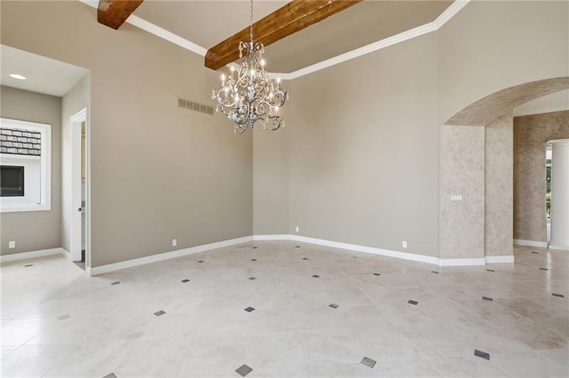 15212 Fontana St, Leawood, KS 66224