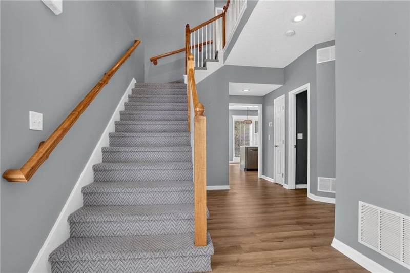 2022 Madison Dr, Bonner Springs, KS 66012