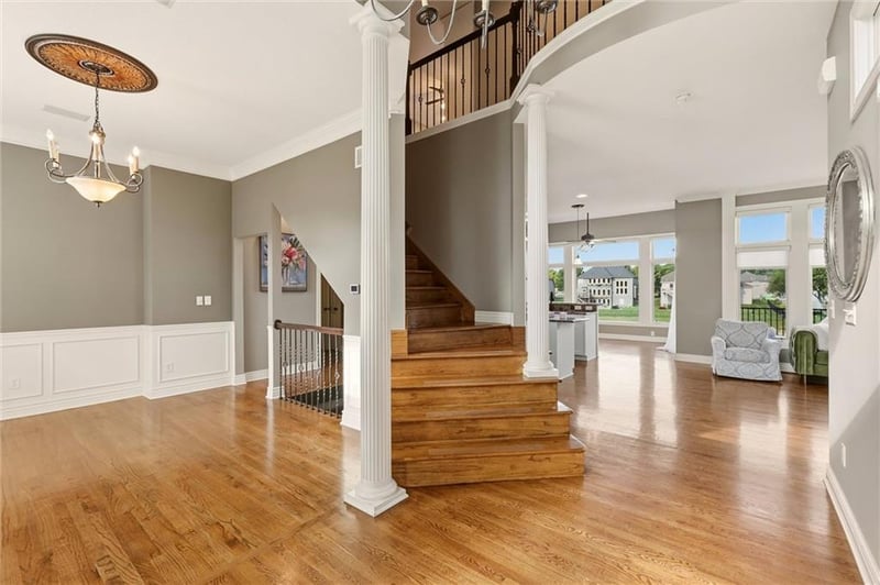 2808 SW Arthur Dr, Lee's Summit, MO 64082