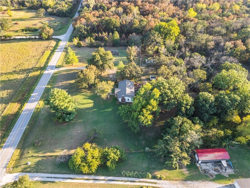 23672 S Bb Hw, Nevada, MO 64772