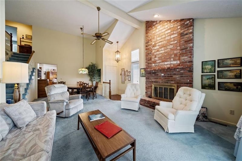 8309 W 121 St, Overland Park, KS 66213