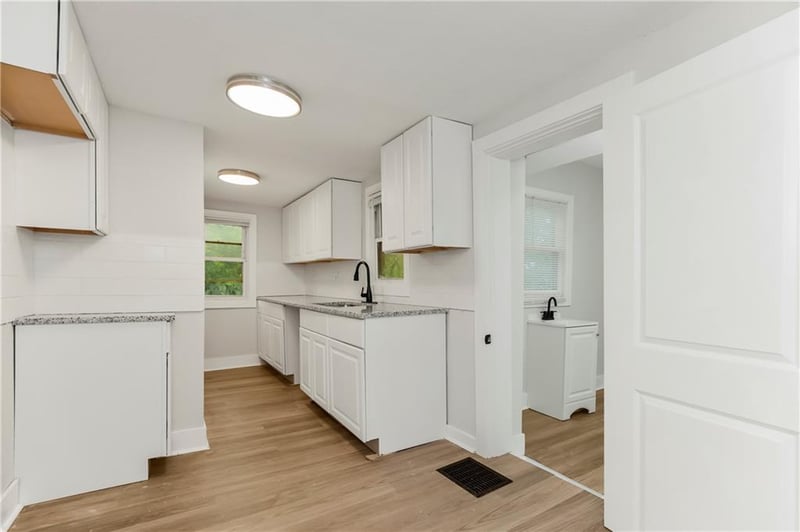 3911 Myrtle Ave, Kansas City, MO 64130