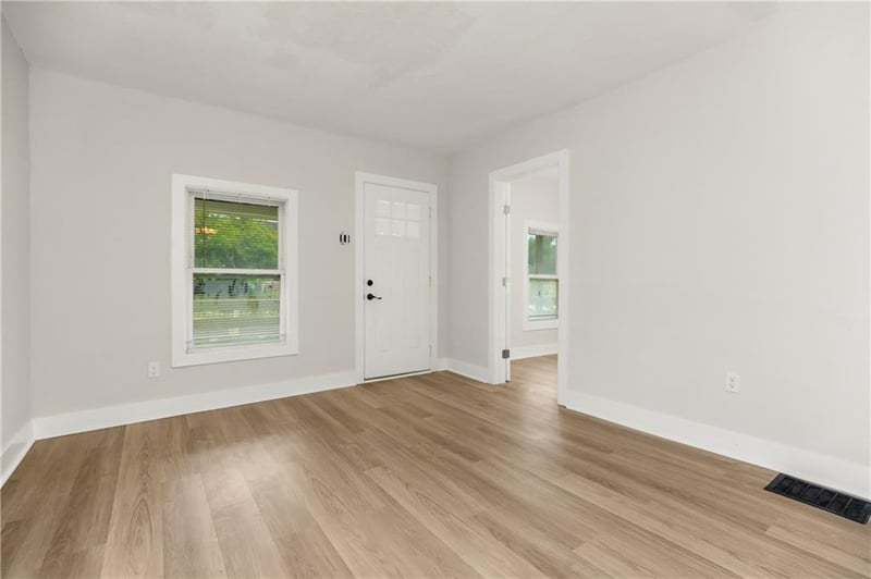 3911 Myrtle Ave, Kansas City, MO 64130