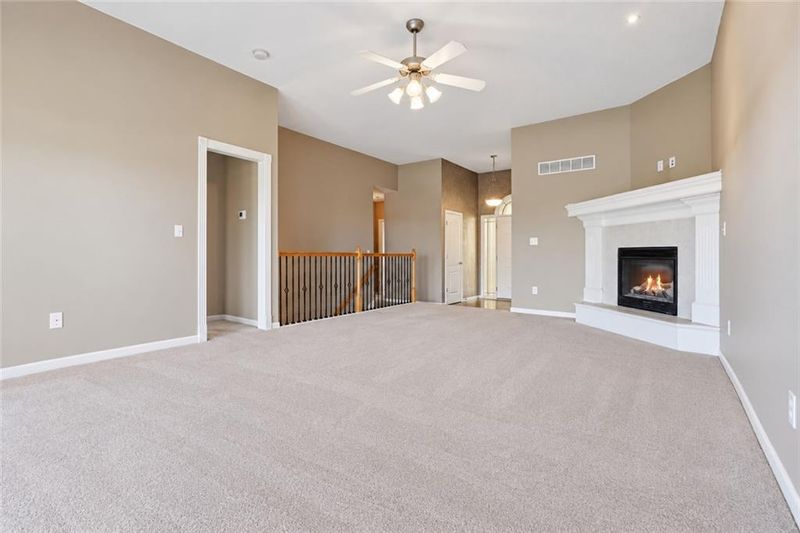 615 Seaton Blvd, Raymore, MO 64083