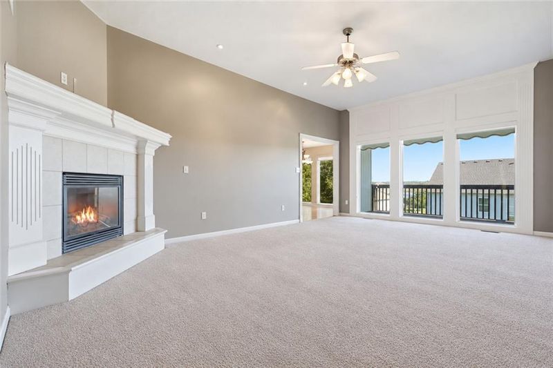 615 Seaton Blvd, Raymore, MO 64083