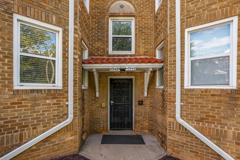 4948 Walnut St #1S, Kansas City, MO 64112