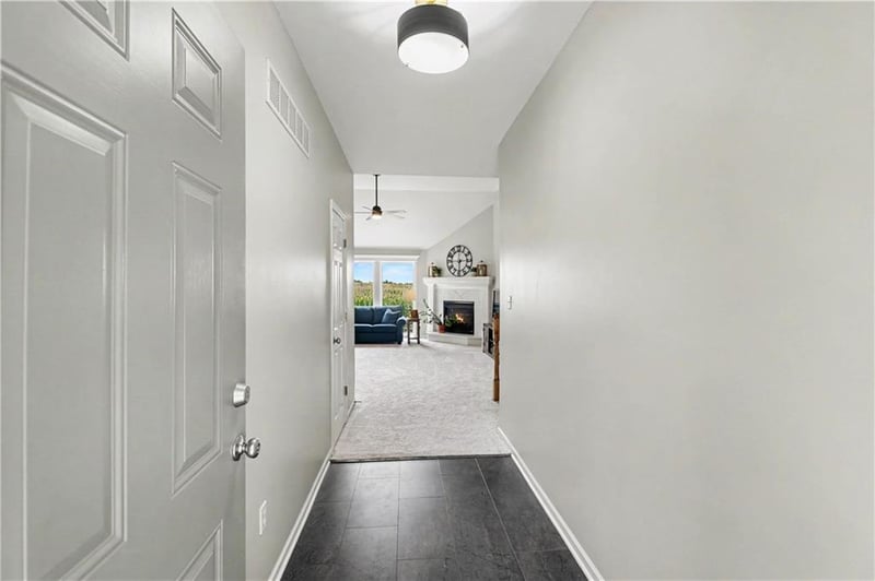 2240 SW Morris Dr, Lee's Summit, MO 64082