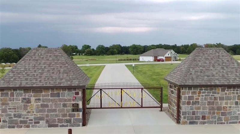39 SW 160th Rd, Warrensburg, MO 64093