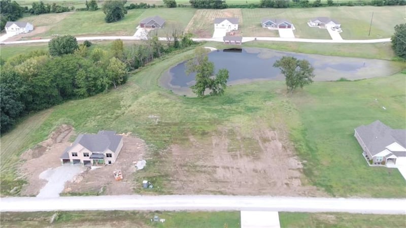 39 SW 160th Rd, Warrensburg, MO 64093