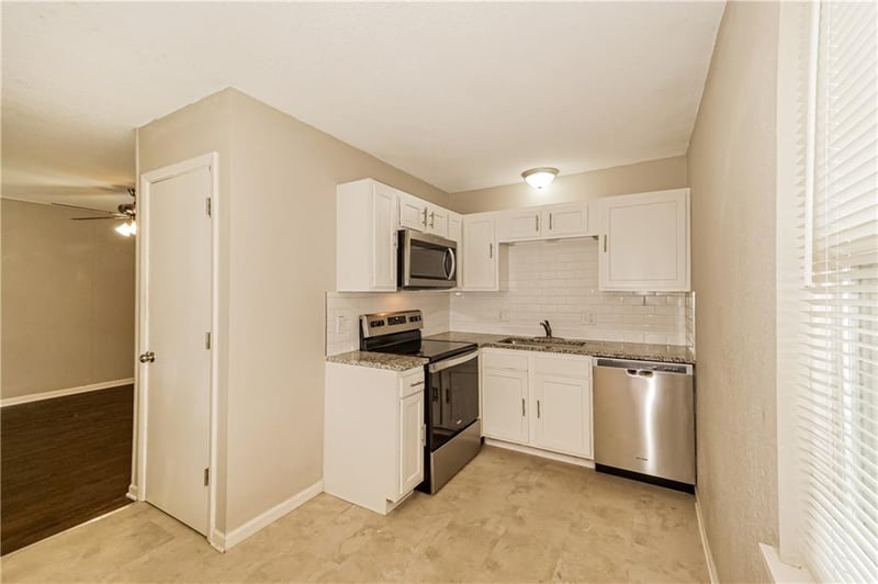 1911-1913 S Crescent Ave, Independence, MO 64052
