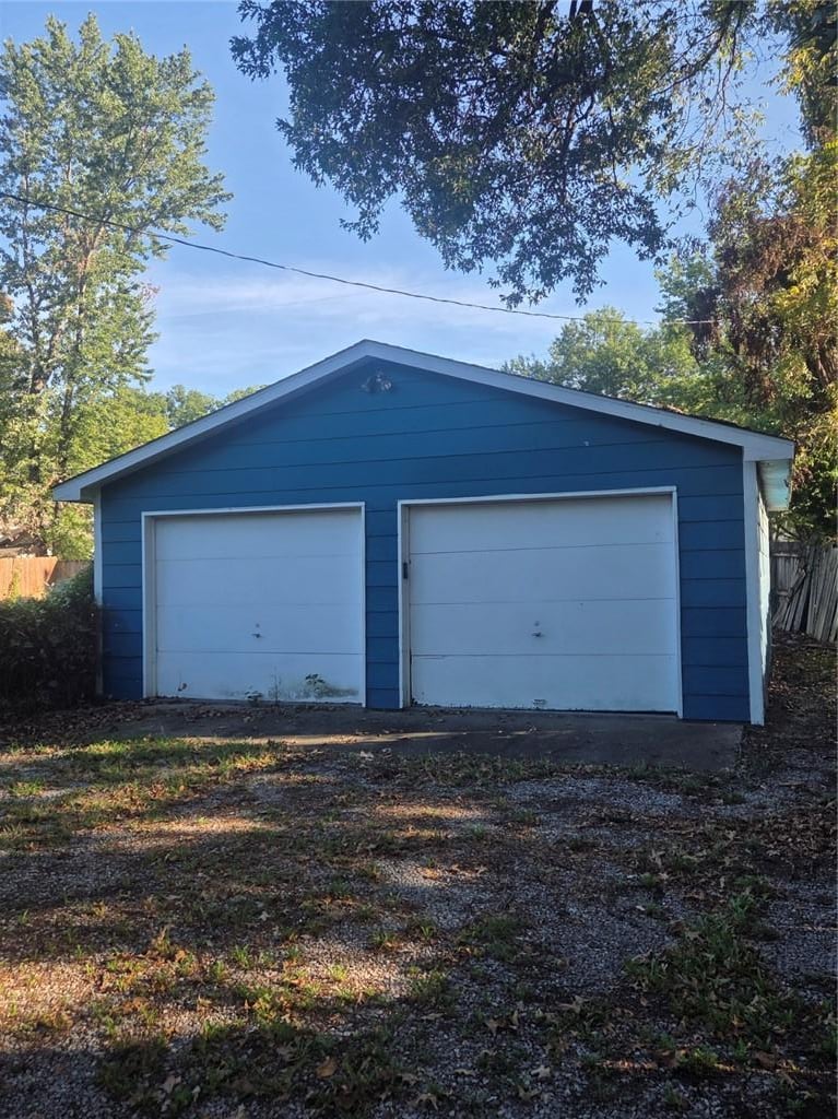 417 W Washington St, Pittsburg, KS 66762