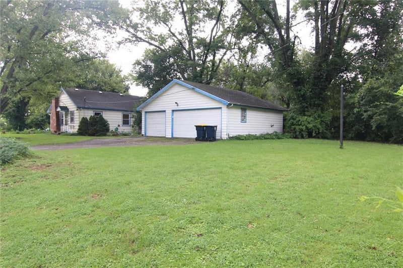 7700 Blue Ridge Blvd, Kansas City, MO 64138