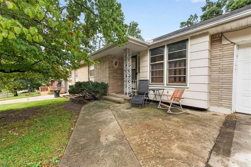 3800 S Drumm Ave, Independence, MO 64055