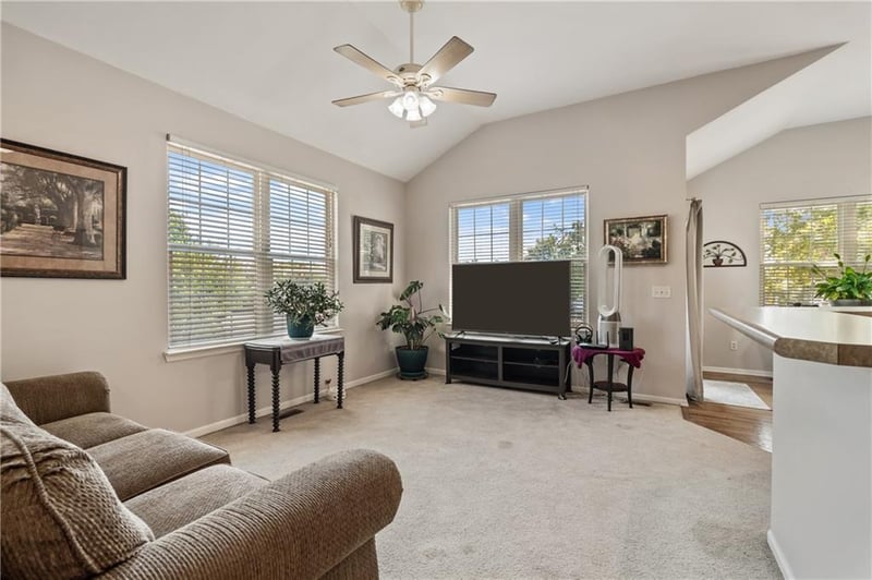 7631 W 158th Ter, Overland Park, KS 66223