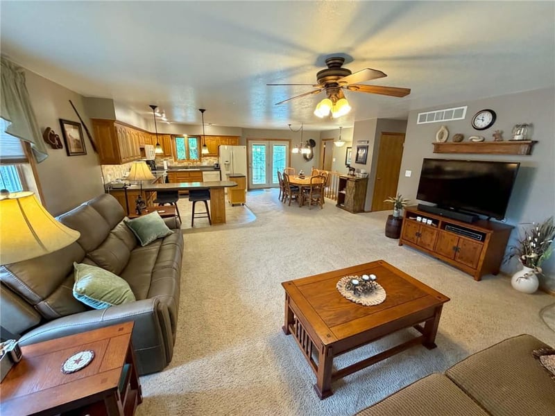 314 E Thompson St E, Maryville, MO 64468