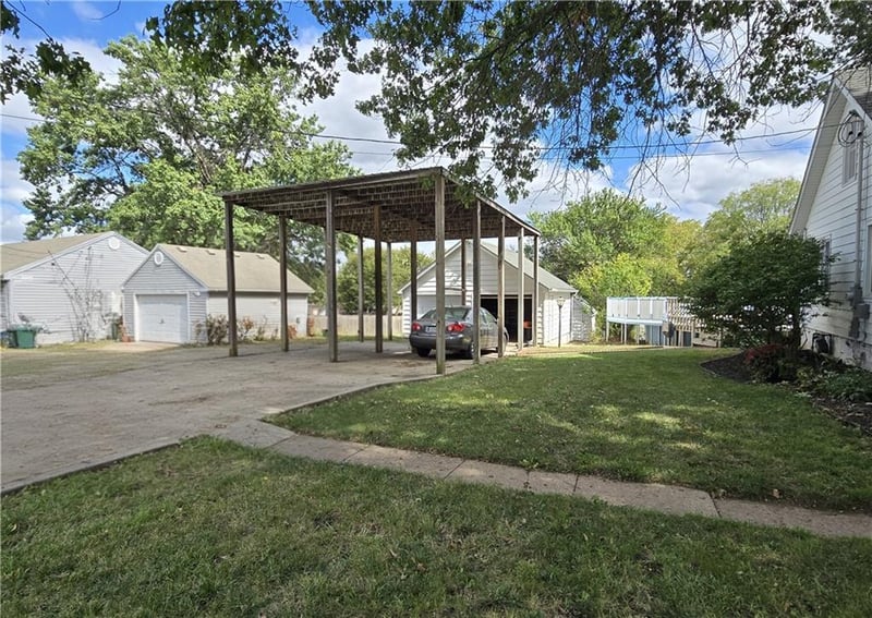 2006 Eastridge Dr, Excelsior Springs, MO 64024
