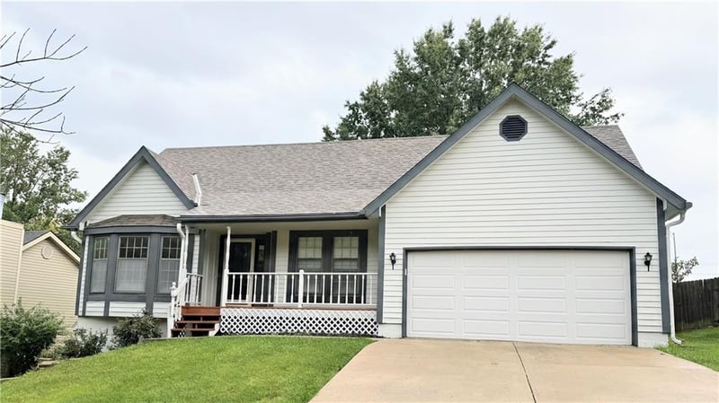 4201 NW 64th Pl, Kansas City, MO 64151